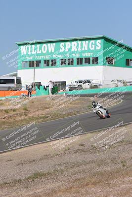 media/Apr-20-2025-AHRMA (Sun) [[393a79c373]]/Race/Group 11 early race/Turn 4b/